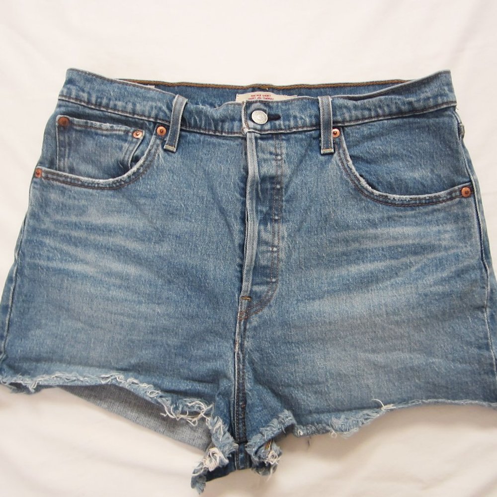 Levi's Ribcage Denim High Rise Shorts